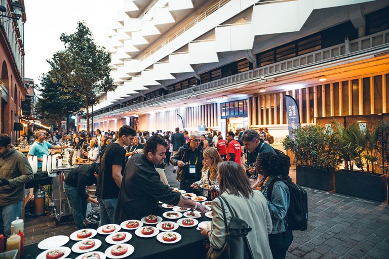 Victor-Hugo-Market-outdoor serving food and drinks
