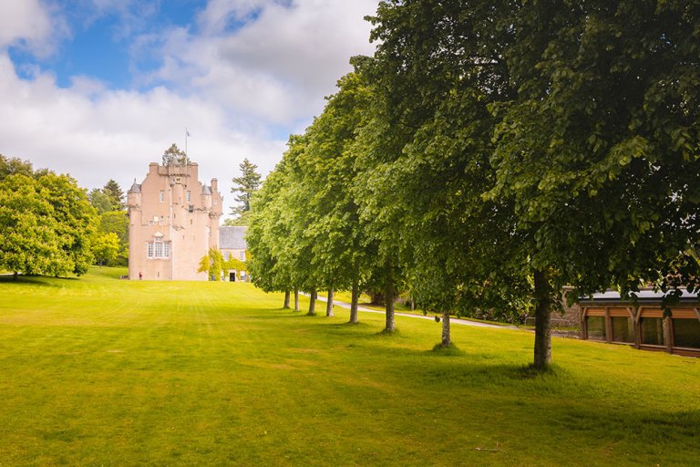 Crathes Castle-lawn-leading-to-castle