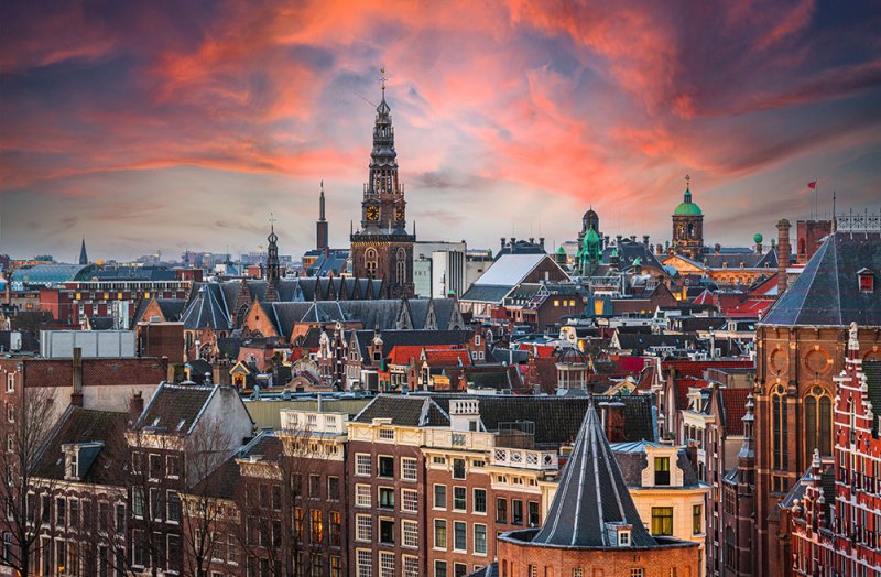 Amsterdam-Historic-Downtown-Cityscape